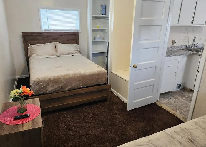 Magnolia Apt 2
